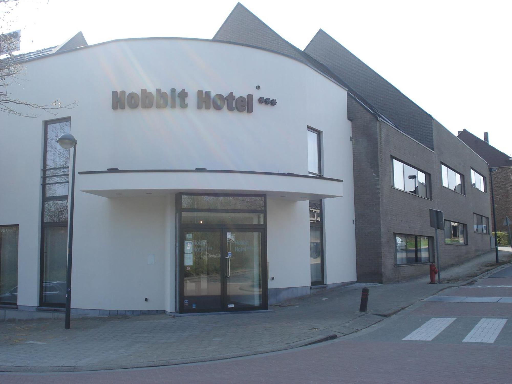 Hobbit Hotel Brussels Airport Завентем Экстерьер фото