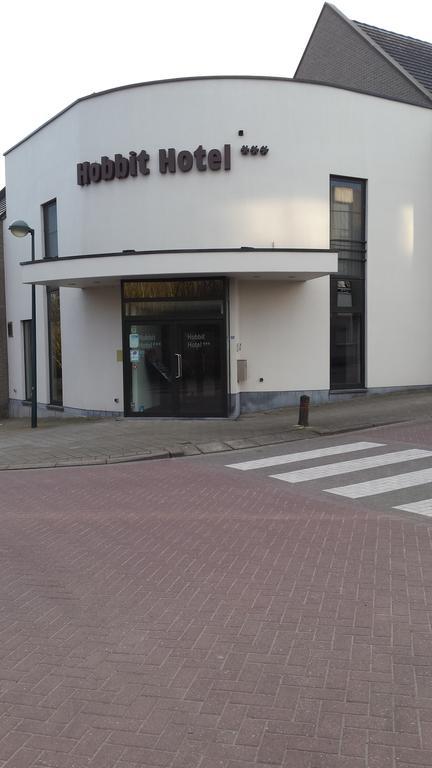 Hobbit Hotel Brussels Airport Завентем Экстерьер фото